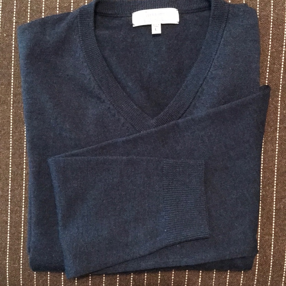 Turnbury V neck sweater
